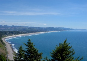 View towards Manzanita and Nehalem Bay from Neahkahnie mountain. Our campsite is almost on the beach, close to the center of the picture.